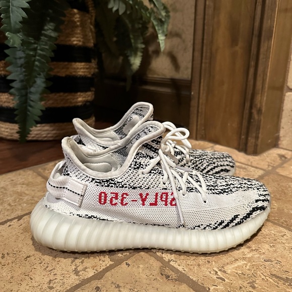Yeezy 350 Zebra Size 7.5 - Picture 5 of 6